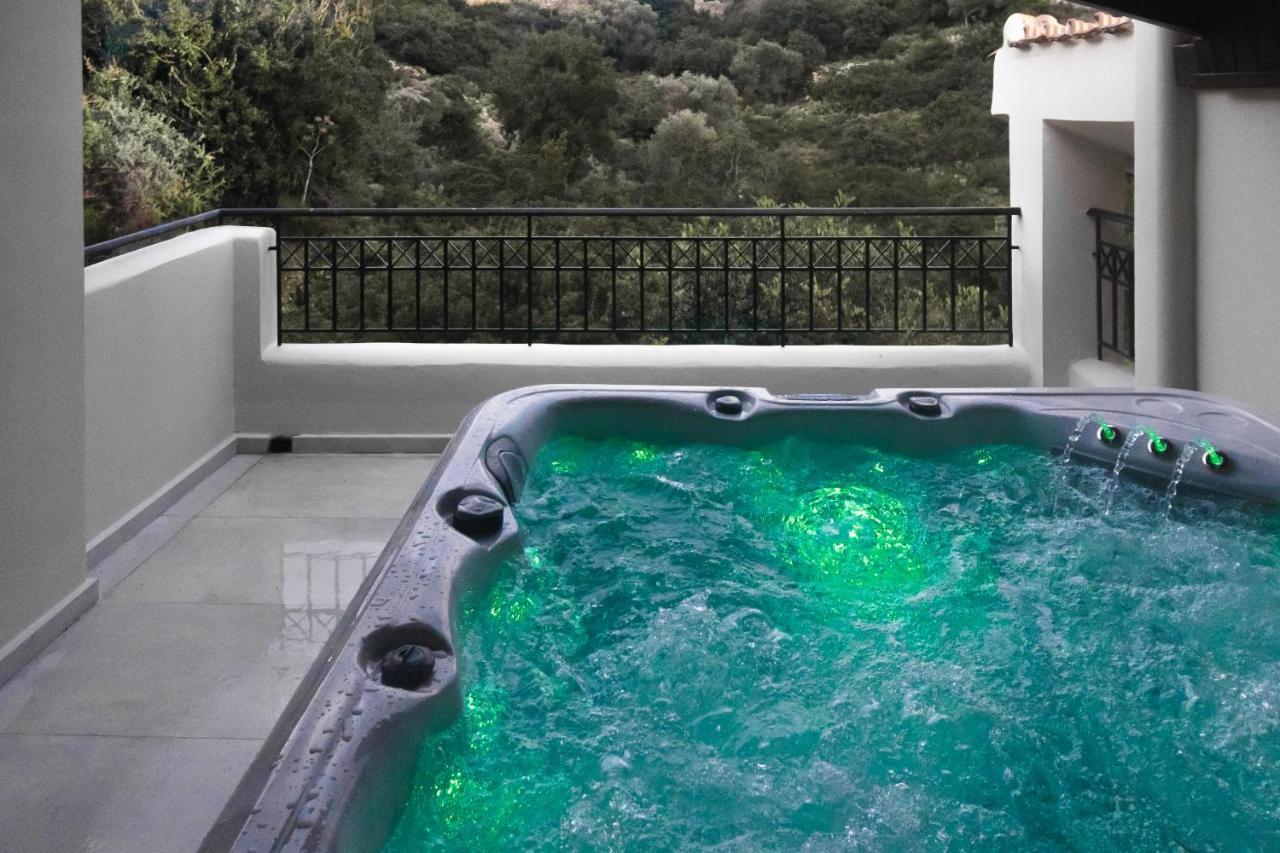 Villa Ventus, 40Sqm Private Pool & Hot Tub! Ruszoszpíti Kültér fotó