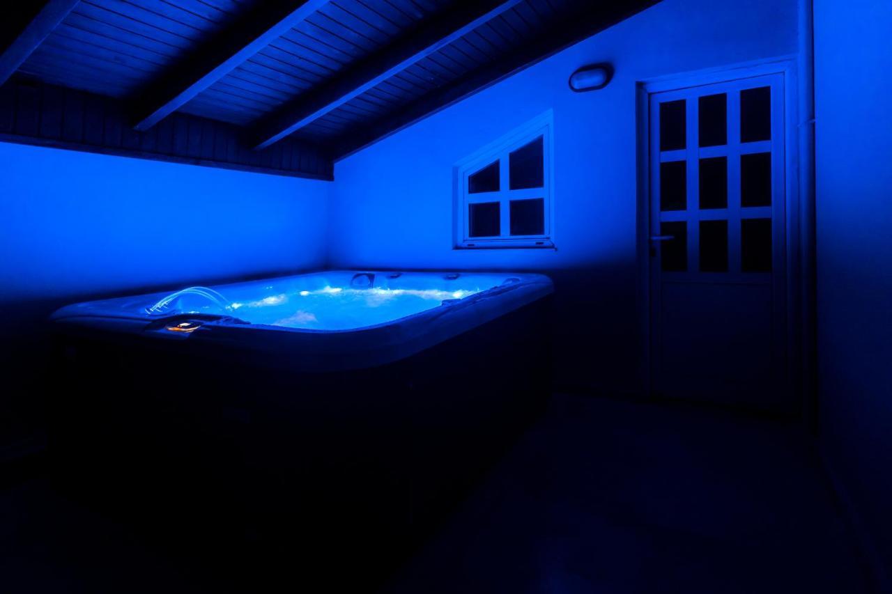 Villa Ventus, 40Sqm Private Pool & Hot Tub! Ruszoszpíti Kültér fotó