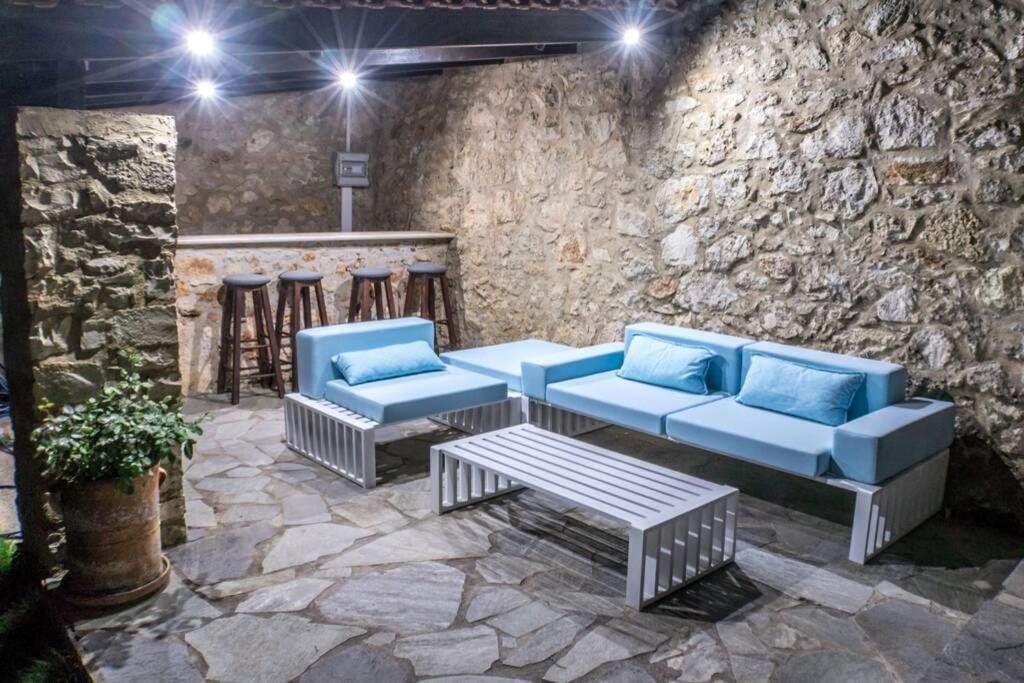 Villa Ventus, 40Sqm Private Pool & Hot Tub! Ruszoszpíti Kültér fotó